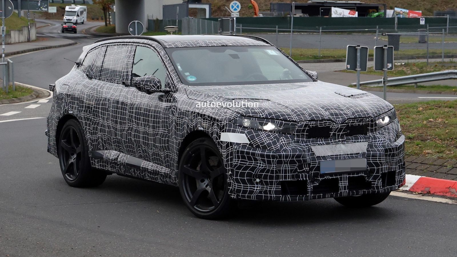 Νέα ηλεκτρική BMW iX5 M με έως 900 ίππους – Έρχεται το 2028